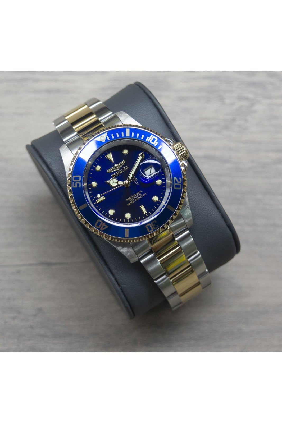 Invicta Men's Pro Diver Quartz Watch with Stainless Steel Strap, Two Tone, 20 (Model: 26972)